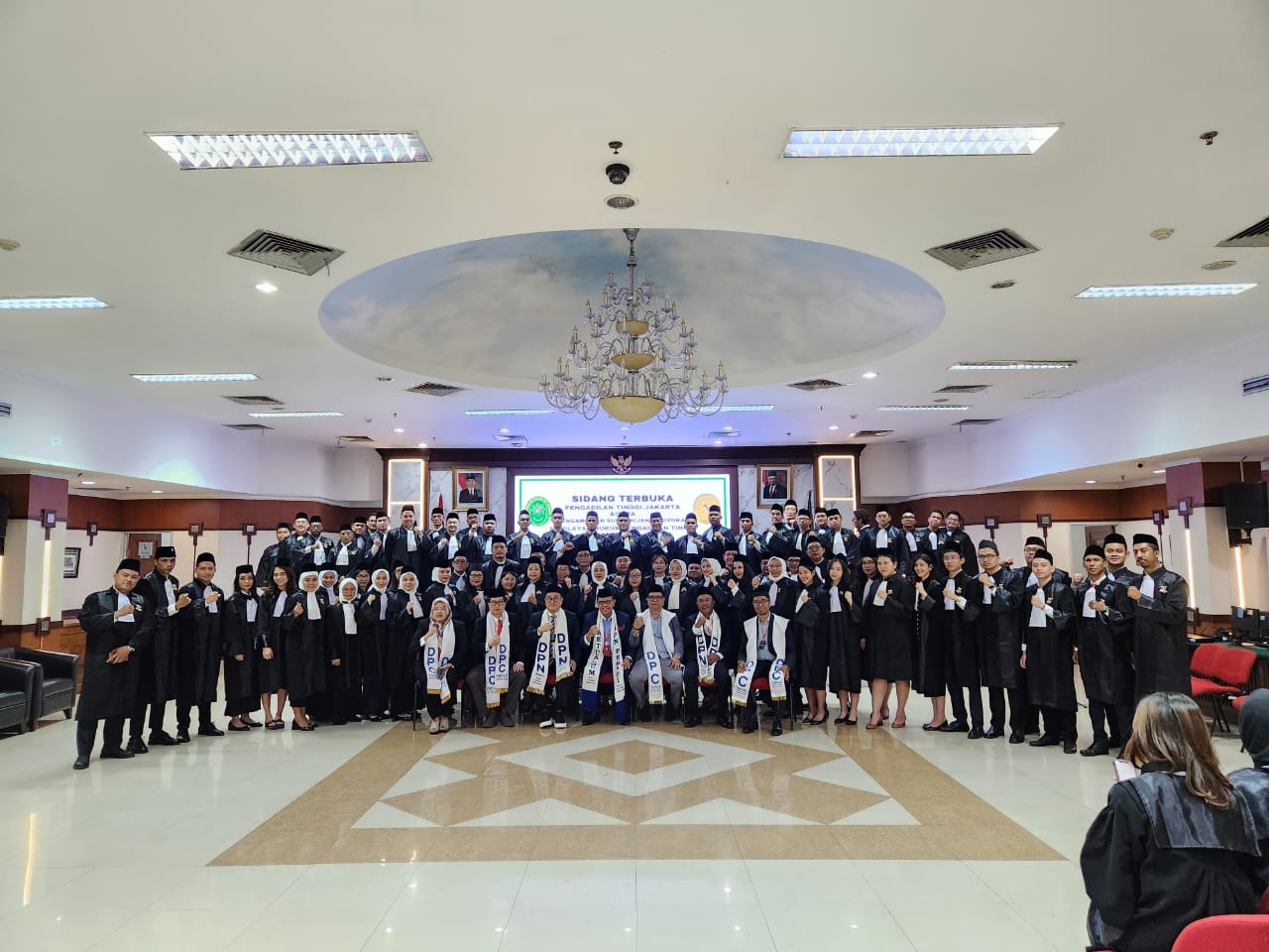 DPC PERADI SAI Jakarta Utara dan Jakarta Selatan telah melaksanakan Pengangkatan di Hotel Ibis Styles Sunter pada Selasa, 19 Desember 2023 dan Pengambilan Sumpah Advokat di Wilayah Hukum Pengadilan Tinggi DKI Jakarta pada Rabu, 20 Desember 2023 dengan jumlah total 77 peserta dari 42 peserta (Jakarta Utara) dan 35 peserta (Jakarta Selatan) yang dilantik.