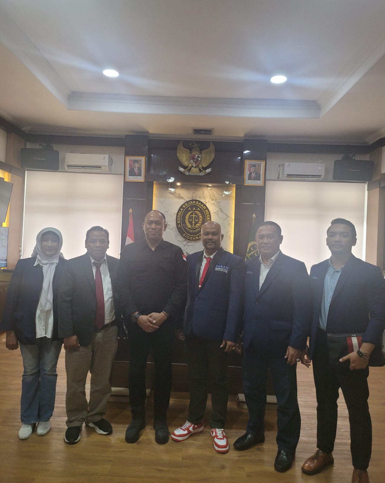DPC PERADI SAI Sidoarjo Raya menanda-tangani Memorandum of Understanding (MoU) dengan Kejaksaan Negeri Sidoarjo dalam kerjasama IA di Kejaksaan Negeri Sidoarjo, pada tanggal 07 Februari 2024