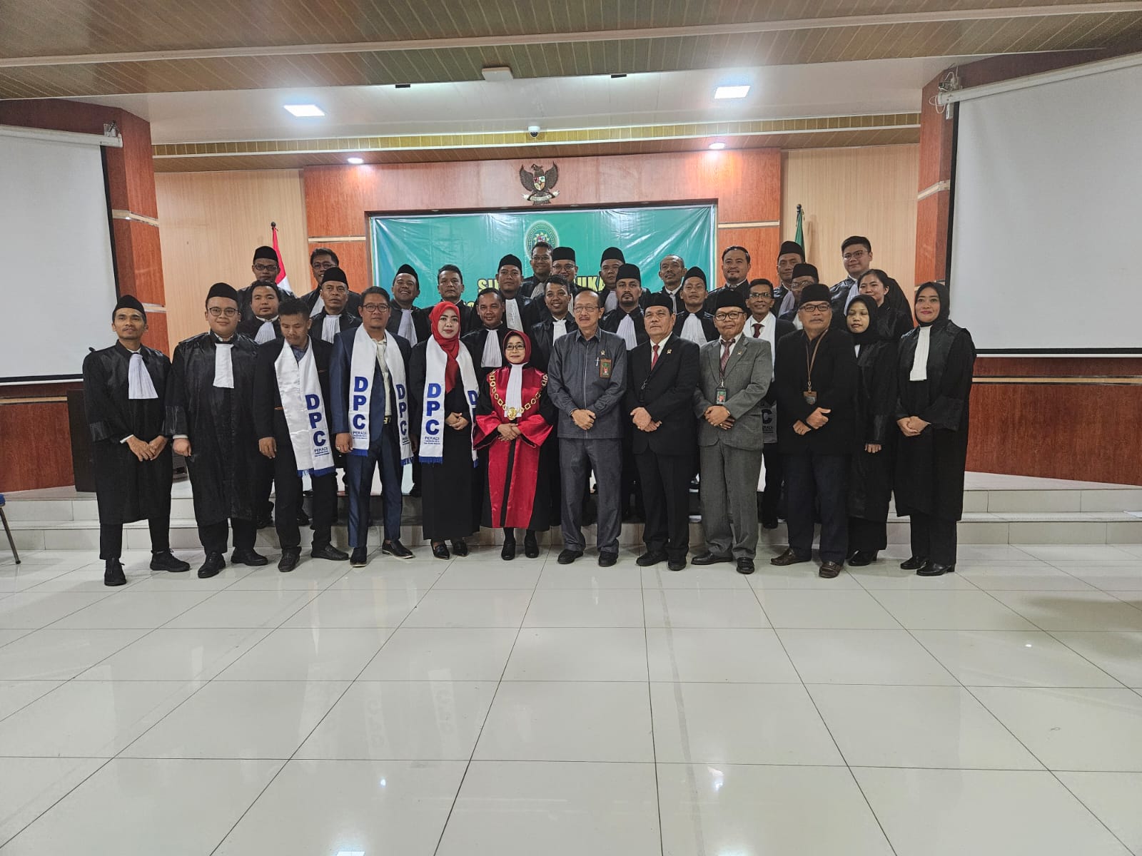 DPC PERADI SAI Tangerang Raya telah melaksanakan Pelantikan dan Pengangkatan Advokat di Wilayah Hukum Pengadilan Tinggi Banten Pada 03 - 04 Desember 2024, dengan 30 peserta yang di lantik